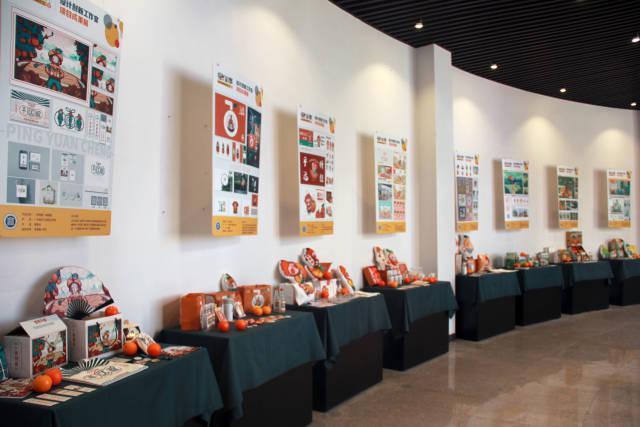 此次展览汇集了62位广东南华工商职业学院学生的艺术设计作品